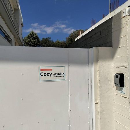 Pórto RáftiCozy Studio, Near Airport & Seaアパートメント エクステリア 写真